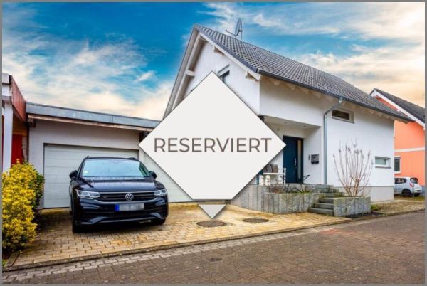 Reserviert von Schickes, modernes Einfamilienhaus mit PV, Hobbyraum und Schwimmteich in Rheinau-Freistett bei Dhonau Immobilien-Makler Ortenau