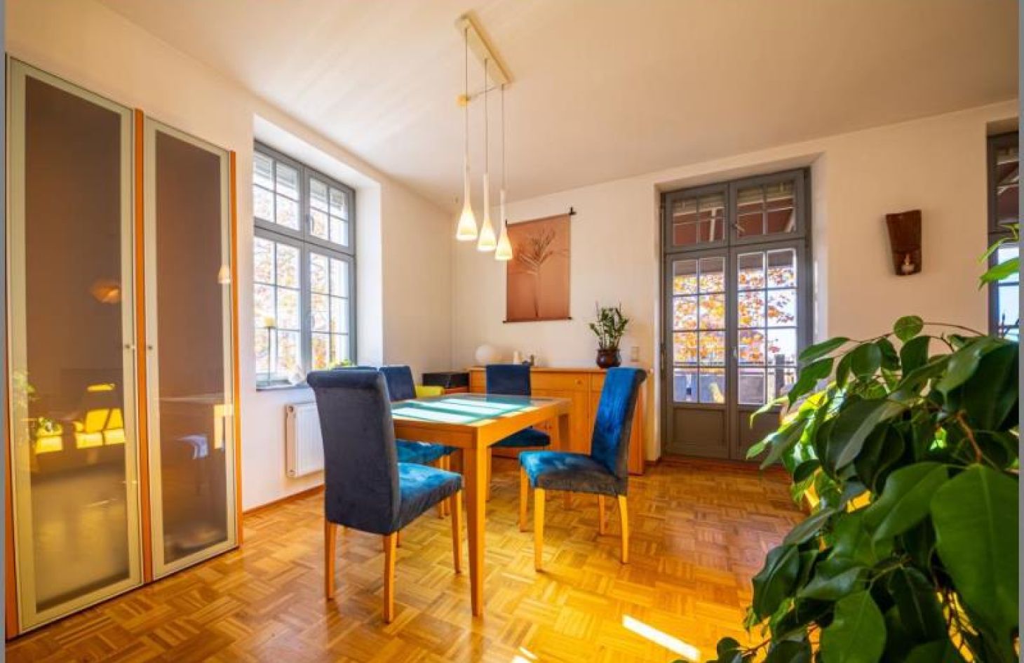 Essen / Wohnen von Altbauflair und Lebensqualität! Schicke 4-Zimmer-ETW mit Balkon, Garage und Stellplatz in Achern bei Dhonau Immobilien-Makler Ortenau