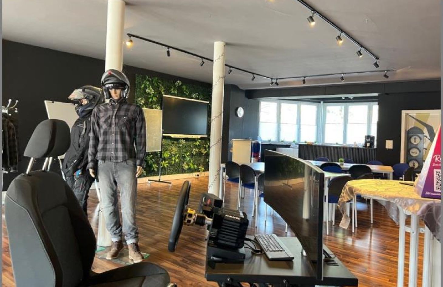 EG von Großes Ladenlokal direkt an der Hauptstraße in Achern bei Dhonau Immobilien-Makler Ortenau