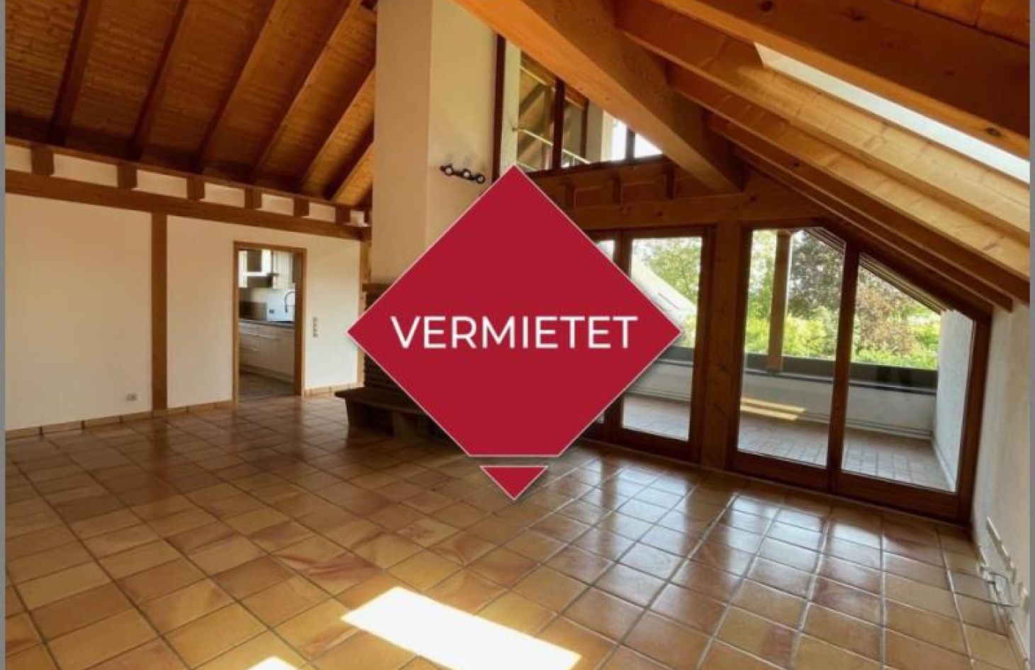 vermietet von Attraktive 4-Zimmer-Maisonette mit EBK, Loggia & Stellplätzen in ruhiger Feldrandlage in Lichtenau bei Dhonau Immobilien-Makler Ortenau
