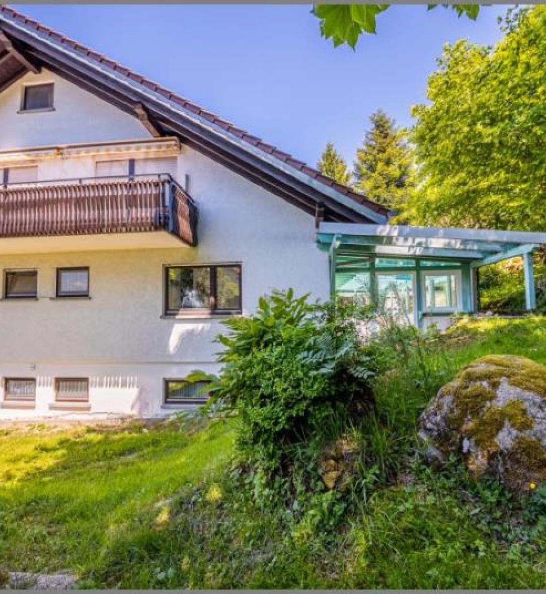 EG-Wohnung mit Wintergarten von 2-in-1-Ferien-/Eigentumswohnung mit Wintergarten, Garage und herrlicher Aussicht! in Sasbachwalden bei Dhonau Immobilien-Makler Ortenau