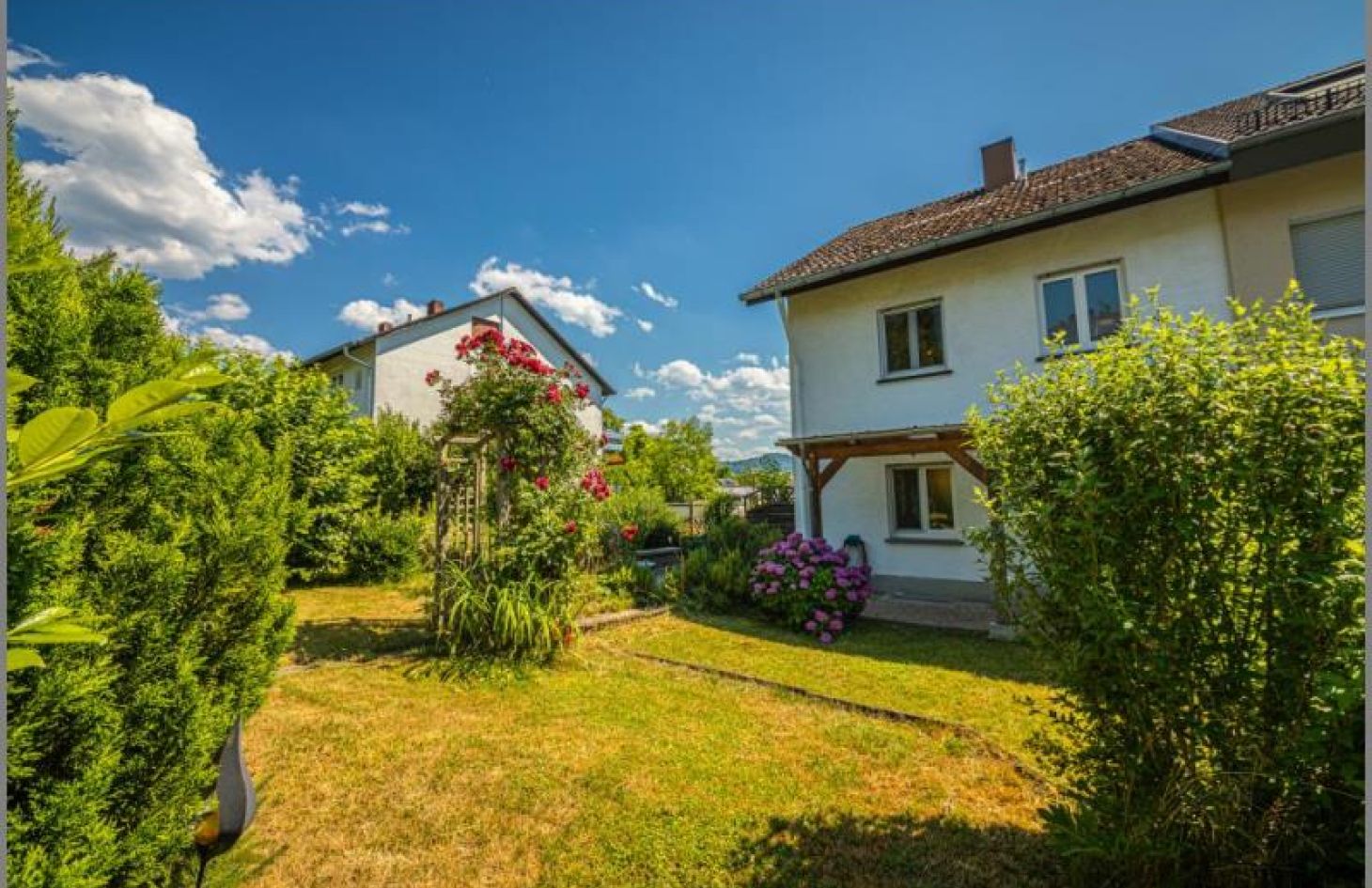 Garten von Wohnliche Doppelhaushälfte - Gemütliches Zuhause in begehrter Lage! in Sasbach bei Dhonau Immobilien-Makler Ortenau