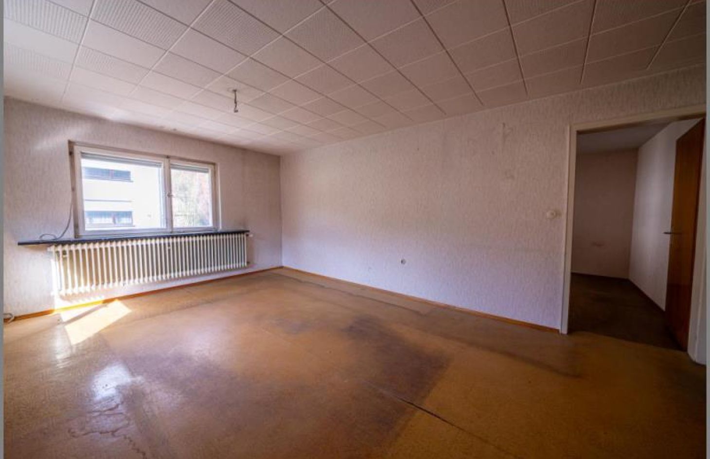 Wohnhaus EG Wohnen von Ein- bis Zweifamilienhaus mit massivem Öko-Anbau - Ausbauoption plus extra Grundstück! in Kappelrodeck bei Dhonau Immobilien-Makler Ortenau