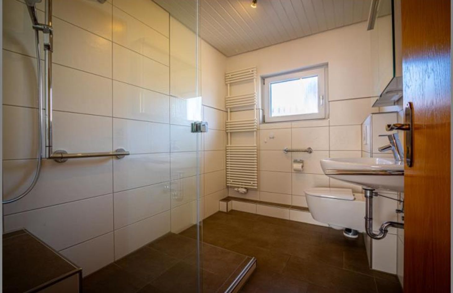 Bad OG neu von Für Anleger und Selbstnutzer! Gepflegtes Dreifamilienhaus bereit zur Neu-Vermietung! in Baden-Baden Varnhalt bei Dhonau Immobilien-Makler Ortenau