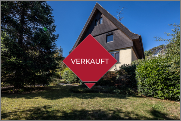 verkauft von Glücklich daheim! Wohnliches Einfamilienhaus mit 7 Zimmern und schönem Garten. in Kappelrodeck-Waldulm bei Dhonau Immobilien-Markler Ortenau