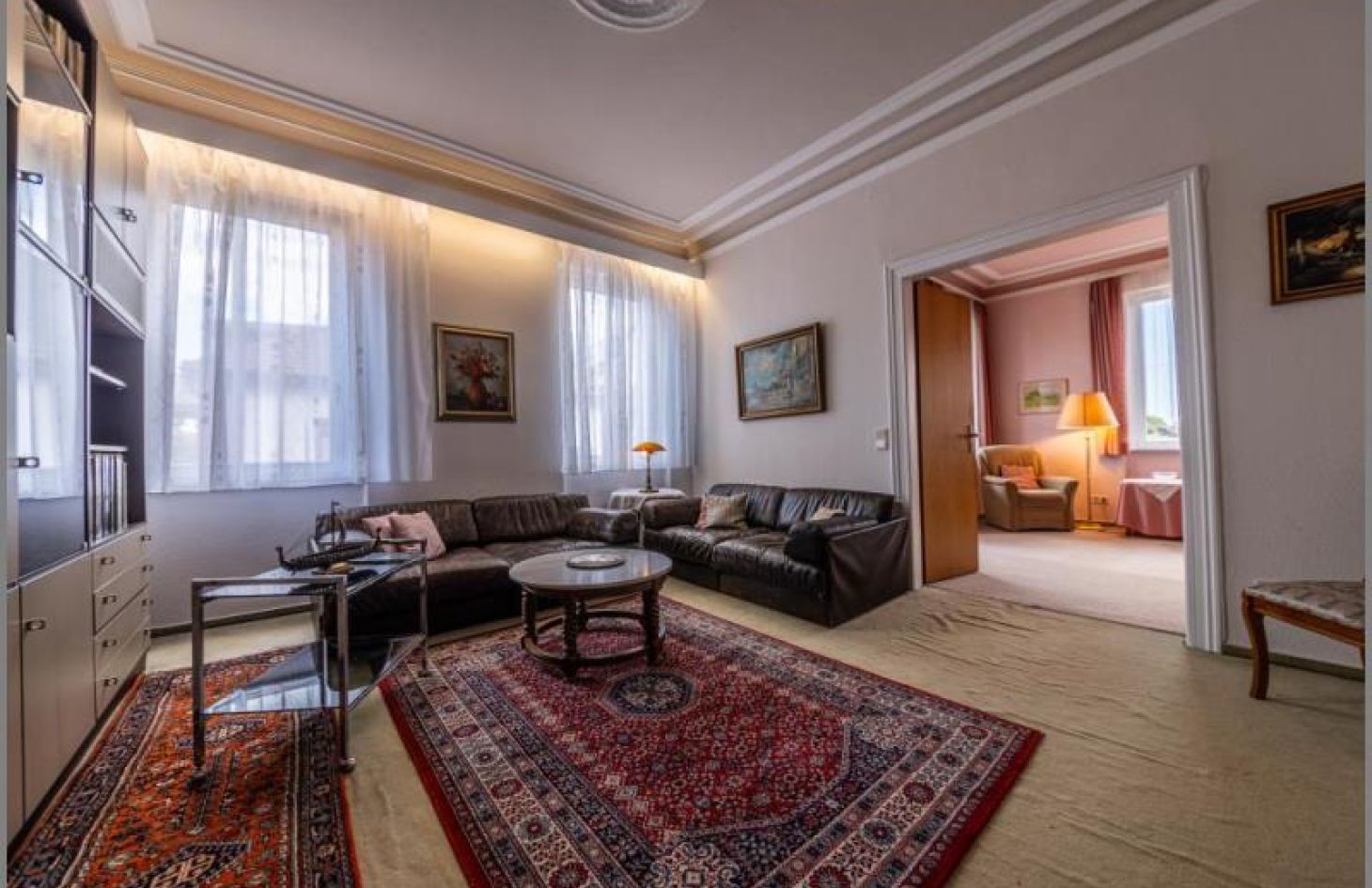 Wohnzimmer OG von Elegante Altbau-Stadtvilla mit 3 Wohnungen / Praxis. 125 Jahre erstklassig! in Achern / Stadt bei Dhonau Immobilien-Makler Ortenau