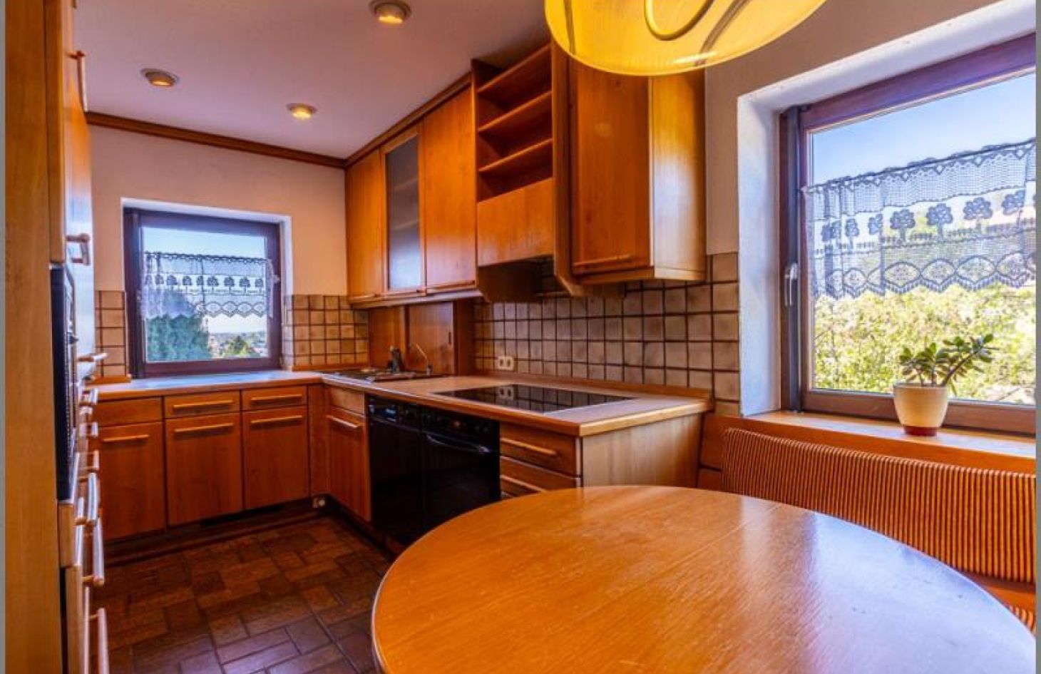 Küche EG von Exklusives EFH! Ein Raumwunder als doppelter Bungalow plus TG! in Achern bei Dhonau Immobilien-Makler Ortenau