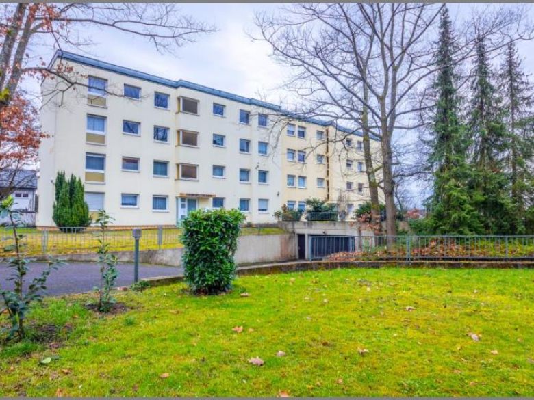 Mehrfamilienhaus von 5-Zimmer-ETW im 1. OG mit Balkon und Tiefgaragen-Stellplatz in Achern bei Dhonau Immobilien-Makler Ortenau