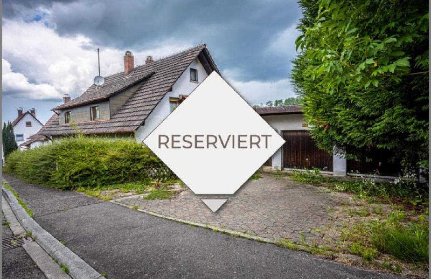 reserviert von Ihre Sanierungs-Chance: EFH oder ZFH mit großem Grundstück in ruhiger Lage in Lauf bei Dhonau Immobilien-Makler Ortenau