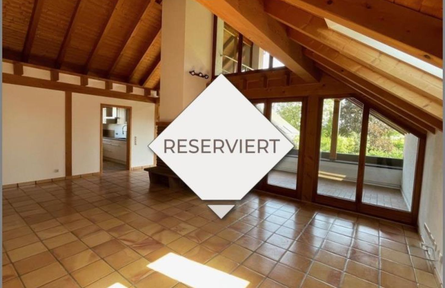 reserviert von Attraktive 4-Zimmer-Maisonette mit EBK, Loggia & Stellplätzen in ruhiger Feldrandlage in Lichtenau bei Dhonau Immobilien-Makler Ortenau