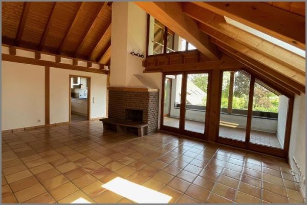 Wohlfühl-Maisonette von Attraktive 4-Zimmer-Maisonette mit EBK, Loggia & Stellplätzen in ruhiger Feldrandlage in Lichtenau bei Dhonau Immobilien-Makler Ortenau