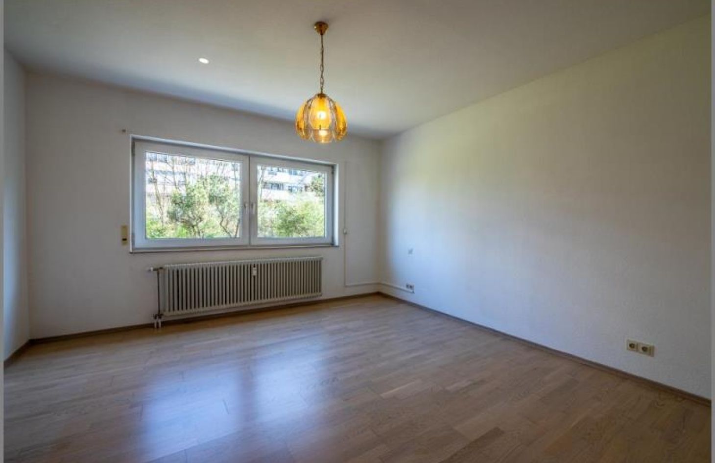 Eltern von Schöne, großzügige 4,5-Zimmer-Eigentumswohnung mit TG und Aufzug in Achern bei Dhonau Immobilien-Makler Ortenau