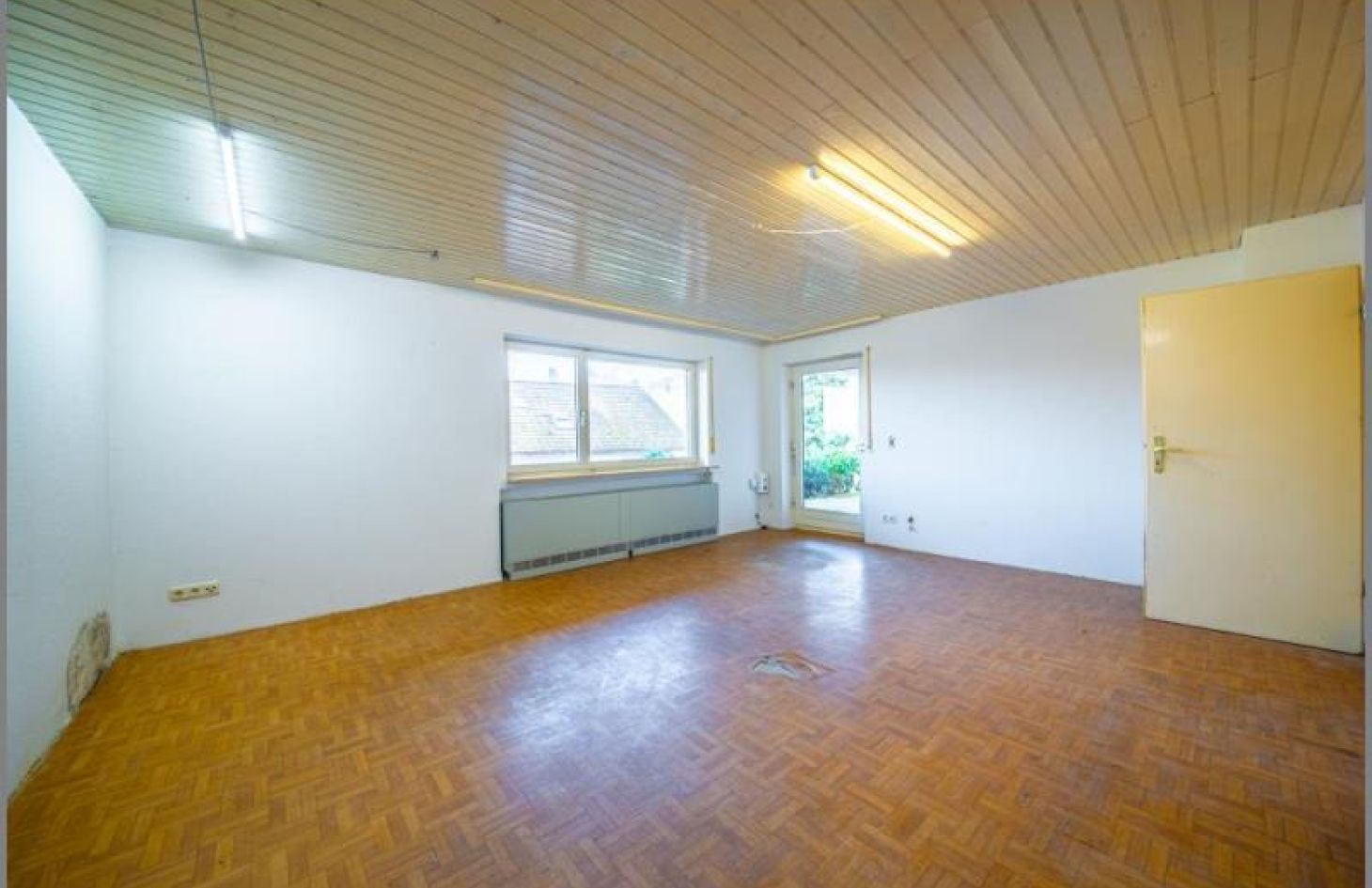 Wohnen oder Schlafen ELW von Einfamilienhaus mit ELW in ruhiger Wohnlage in Lauf bei Dhonau Immobilien-Makler Ortenau