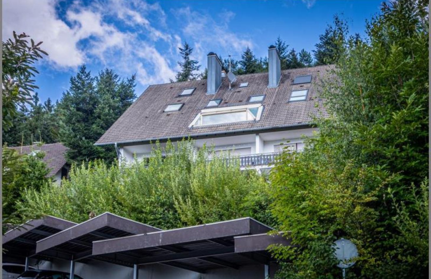 Wohnung EG Mitte mit Balkon von Schicke, möblierte 1-Zimmer-Ferien-/Wohnung mit fantastischem Ausblick in Sasbachwalden bei Dhonau Immobilien-Makler Ortenau