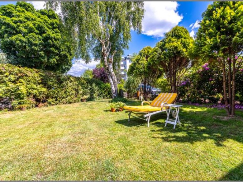 Eigener Gartenanteil von Sehr schöne DG-Eigentumswohnung mit Kamin, Loggia, Garten, Garage in Achern bei Dhonau Immobilien-Makler Ortenau