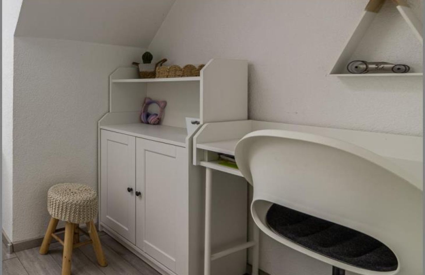 Kind / HomeOffice DG von Zentrumsnahe, sanierte Doppelhaushälfte - Schickes Zuhause im Herzen von Achern! in Achern bei Dhonau Immobilien-Makler Ortenau