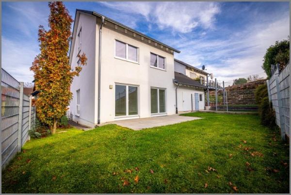 Haus mit Garten von So gut wie NEU! Schickes, modernes Einfamilienhaus mit 6 Zimmern, Garage und Stellplatz. in Achern-Fautenbach bei Dhonau Immobilien-Makler Ortenau