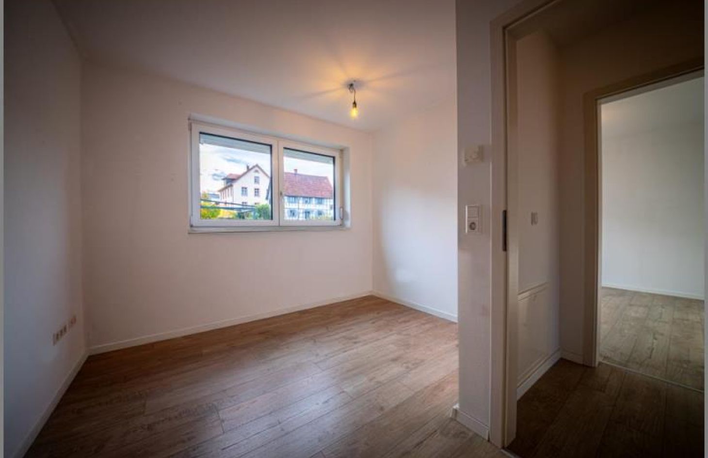 Kind 2 / OG von So gut wie NEU! Schickes, modernes Einfamilienhaus mit 6 Zimmern, Garage und Stellplatz. in Achern-Fautenbach bei Dhonau Immobilien-Makler Ortenau