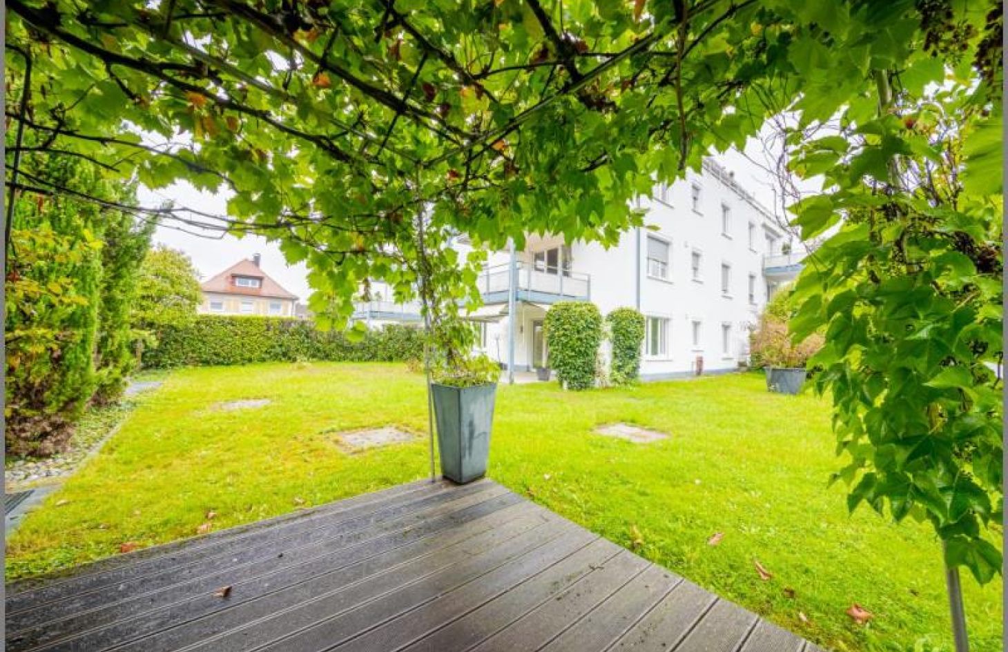 3 Zimmer - großer Garten von Genial! Schicke 3-Zimmer-Stadtwohnung im EG mit großem Garten, Tiefgarage, Aufzug in Achern Stadt bei Dhonau Immobilien-Makler Ortenau