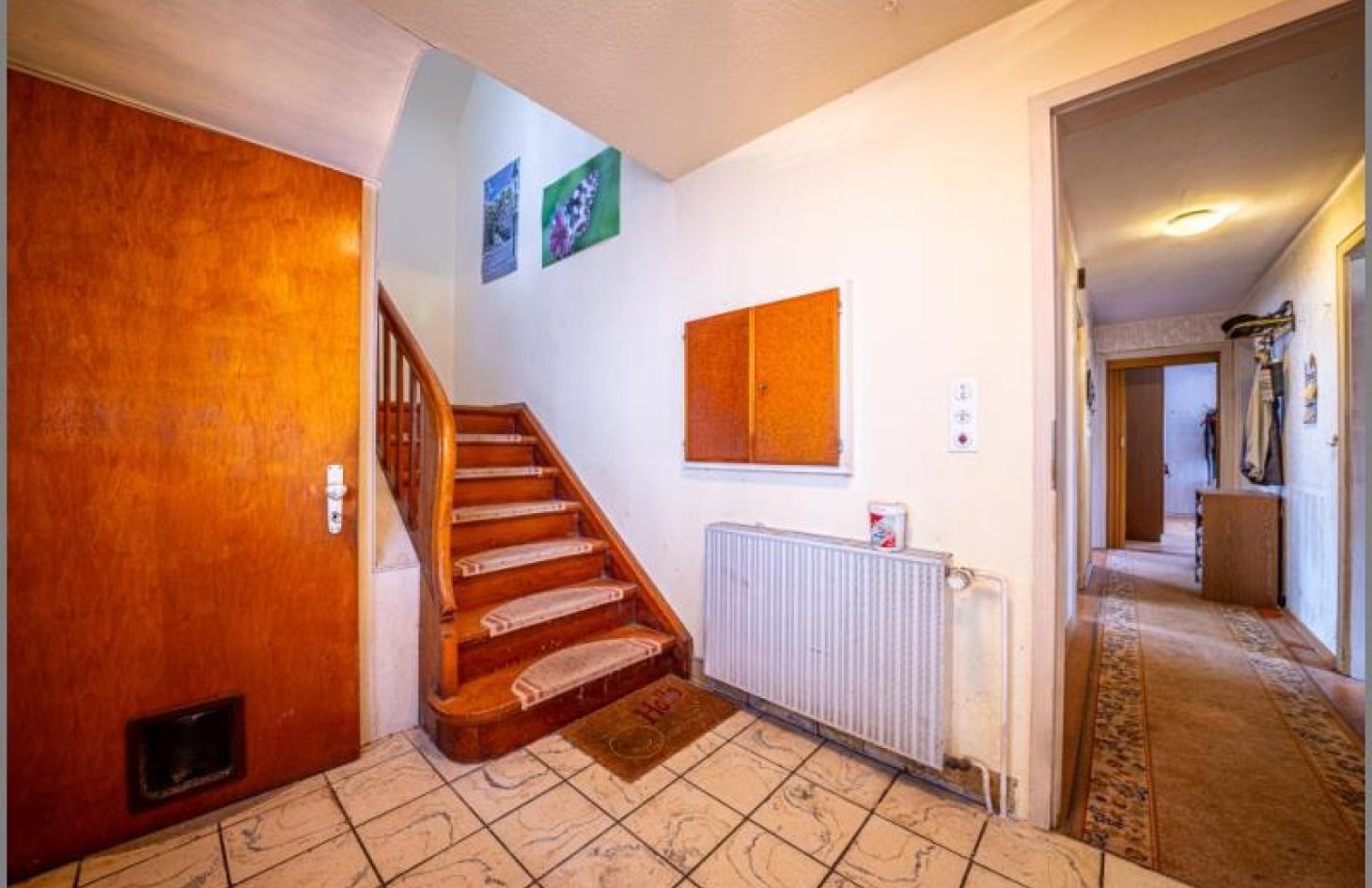 Treppenhaus EG von Ihre Sanierungs-Chance: EFH oder ZFH mit großem Grundstück in ruhiger Lage in Lauf bei Dhonau Immobilien-Makler Ortenau