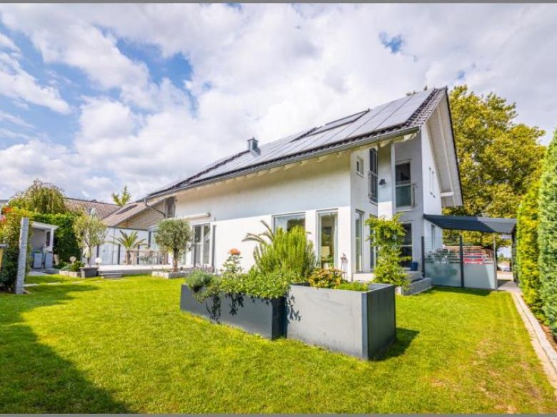 Willkommen daheim! von Schicker Wohntraum in Grün! Modernes Einfamilienhaus in ruhiger Lage! in Bühl bei Dhonau Immobilien-Makler Ortenau
