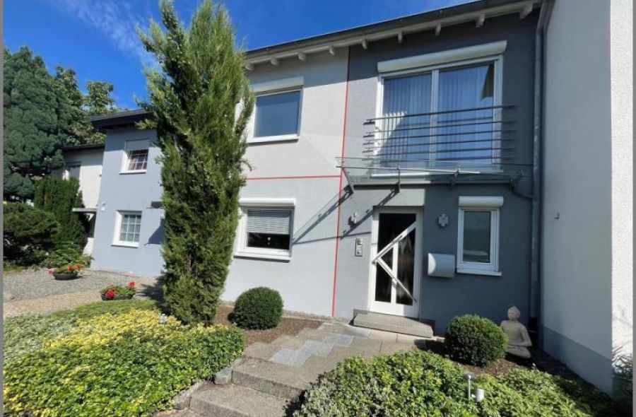 Hausansicht von Top saniertes Reihenhaus! Lebensqualität zum Mieten im Langenwinkel! in Lahr-Langenwinkel bei Dhonau Immobilien-Makler Ortenau