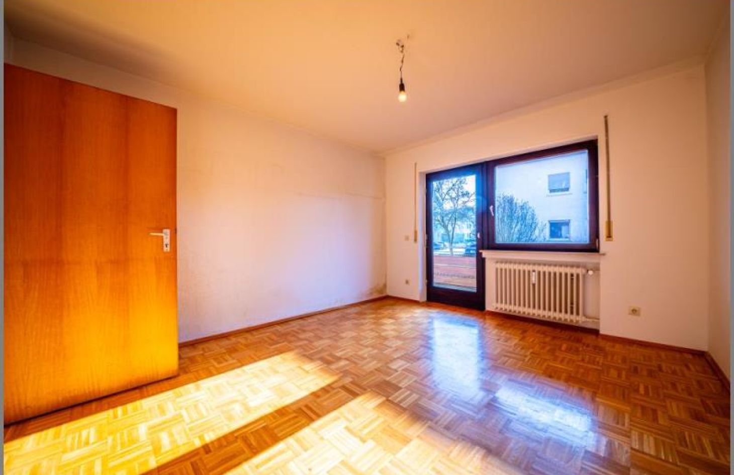 Schlafen 2 EG von Gepflegtes, großes Dreifamilienhaus! Überwiegend leer in schöner Wohnlage! in Bühl-Vimbuch bei Dhonau Immobilien-Makler Ortenau