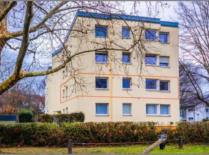 1. Obergeschoss von 5-Zimmer-ETW im 1. OG mit Balkon und Tiefgaragen-Stellplatz in Achern bei Dhonau Immobilien-Makler Ortenau