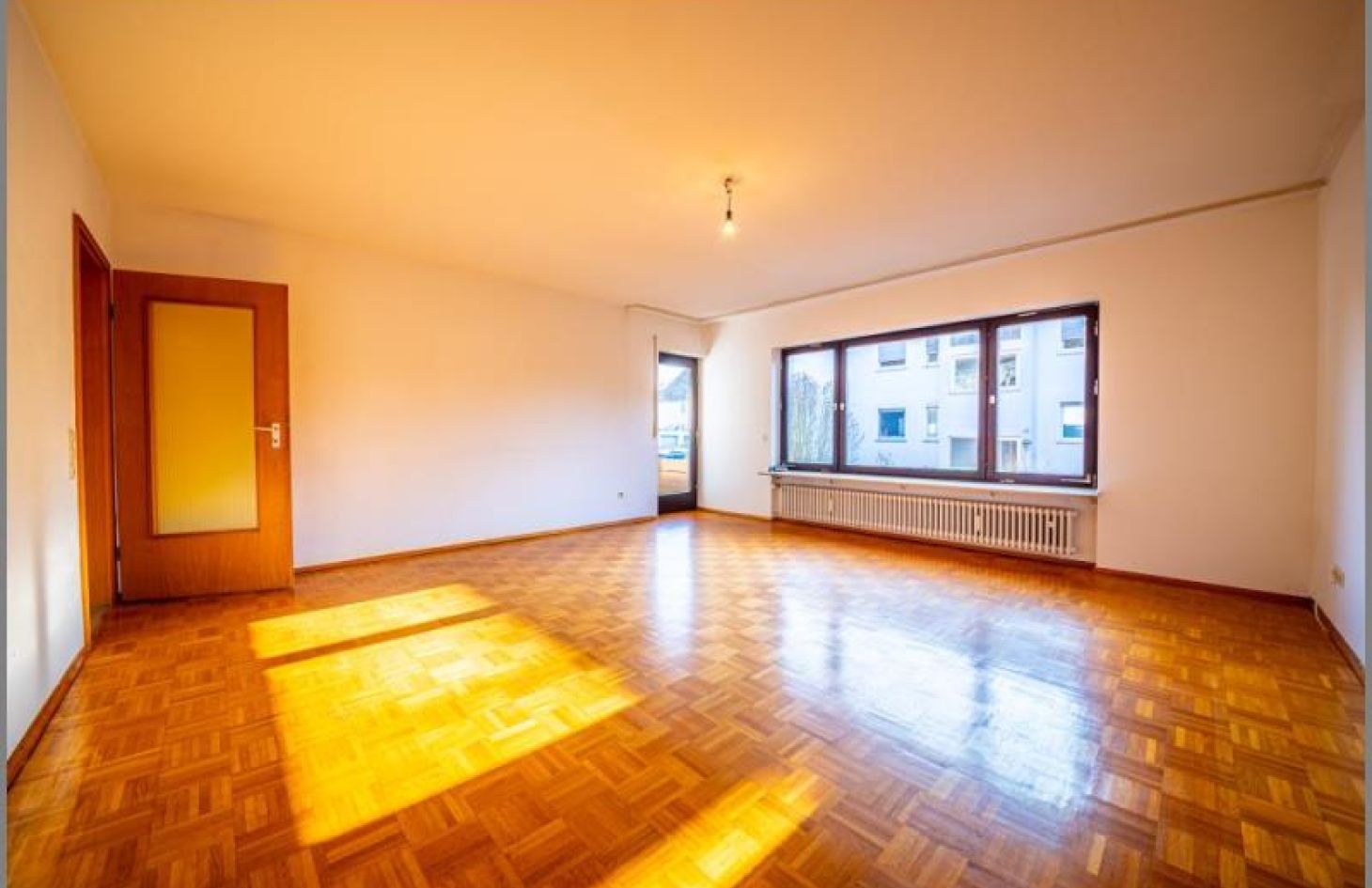 Wohnen EG von Gepflegtes, großes Dreifamilienhaus! Überwiegend leer in schöner Wohnlage! in Bühl-Vimbuch bei Dhonau Immobilien-Makler Ortenau