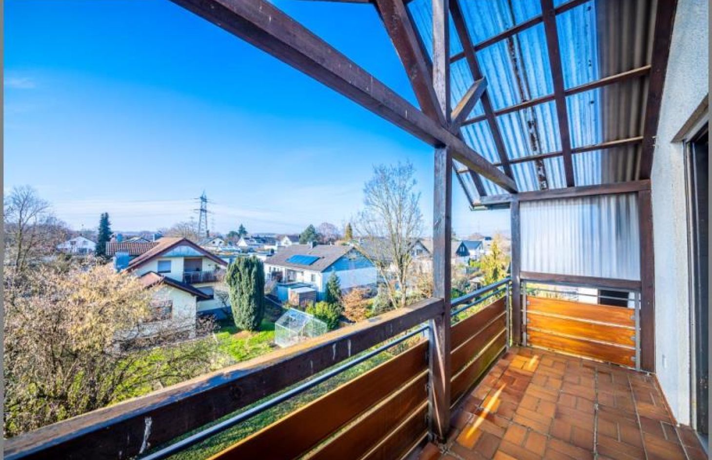 Westbalkon DG von Gepflegtes, großes Dreifamilienhaus! Überwiegend leer in schöner Wohnlage! in Bühl-Vimbuch bei Dhonau Immobilien-Makler Ortenau