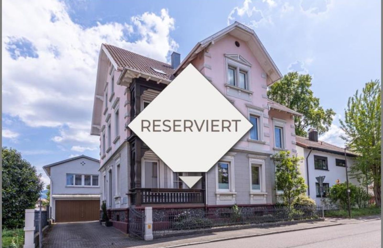 reserviert von Elegante Altbau-Stadtvilla mit 3 Wohnungen / Praxis. 125 Jahre erstklassig! in Achern / Stadt bei Dhonau Immobilien-Makler Ortenau