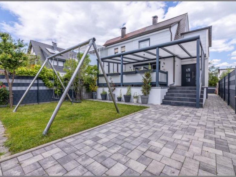 Zuhause im Herzen von Achern von Zentrumsnahe, sanierte Doppelhaushälfte - Schickes Zuhause im Herzen von Achern! in Achern bei Dhonau Immobilien-Makler Ortenau
