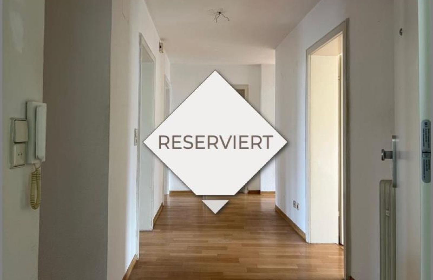 reserviert von Große, helle 4-Zimmer-Wohnung im 1.OG mit Balkon zentral in Achern in Achern bei Dhonau Immobilien-Makler Ortenau