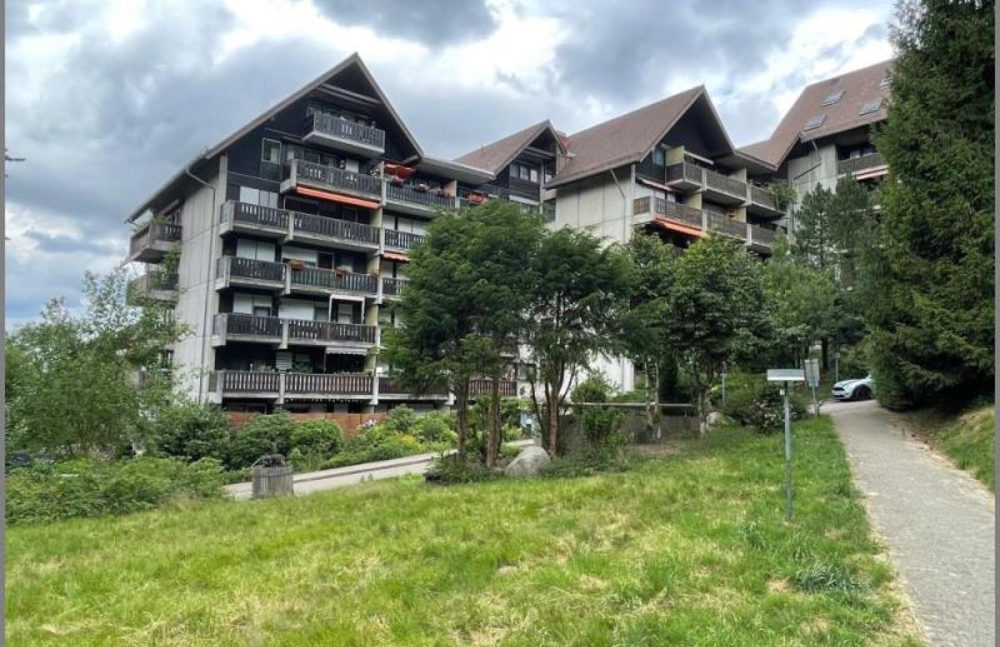 Ferienanlage Gaishöllpark von Gemütliches, möbliertes Ferien-/Apartment mit Balkon im Gaishöllpark  in Sasbachwalden bei Dhonau Immobilien-Makler Ortenau