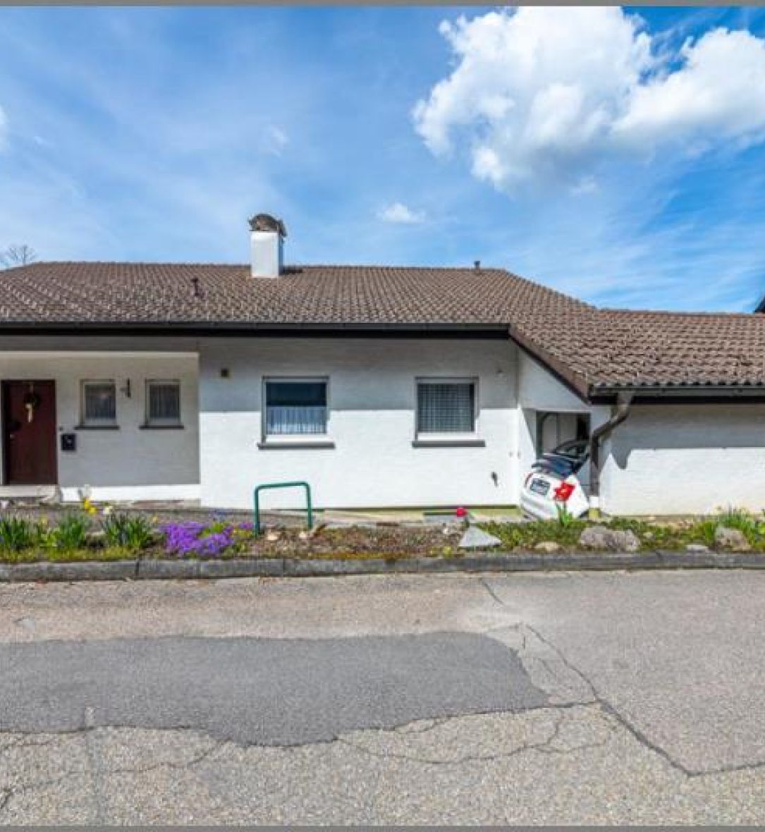 Hausansicht von Ruhig gelegenes Einfamilienhaus mit Einliegerwohnung in Sasbachwalden bei Dhonau Immobilien-Makler Ortenau