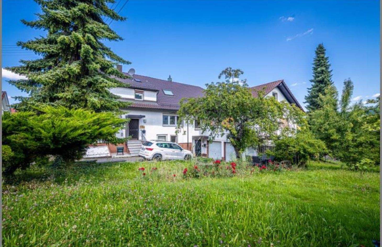 Zwei Häuser plus Baugrundstück von Teilsaniertes, großzügiges Zweifamilien-Anwesen mit Baugrundstück! in Baden-Baden bei Dhonau Immobilien-Makler Ortenau