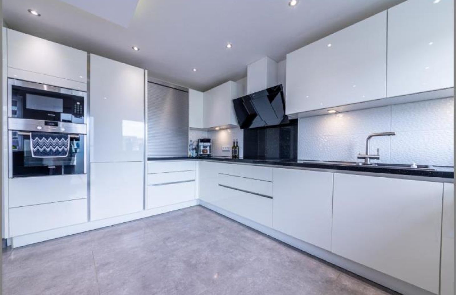 Kochen (EBK) EG von Zentrumsnahe, sanierte Doppelhaushälfte - Schickes Zuhause im Herzen von Achern! in Achern bei Dhonau Immobilien-Makler Ortenau