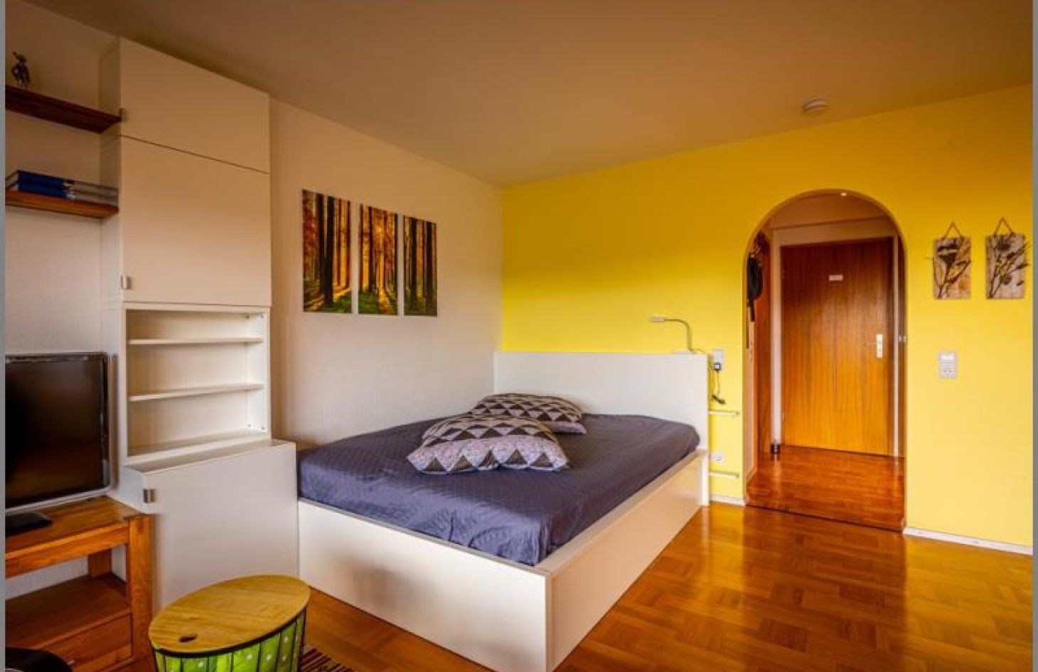 Schlafen von Schicke, möblierte 1-Zimmer-Ferien-/Wohnung mit fantastischem Ausblick in Sasbachwalden bei Dhonau Immobilien-Makler Ortenau