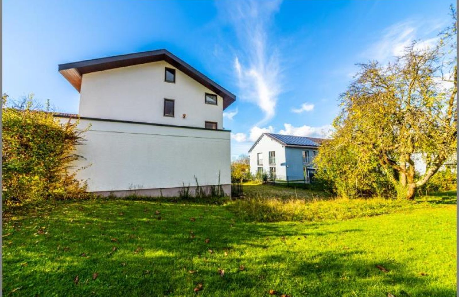 Ansicht Ost von Geräumiges Einfamilienhaus - tolle Wohnlage! Hobbyräume, Doppelgarage, Balkone, großes Grundstück. in Sinzheim bei Dhonau Immobilien-Makler Ortenau