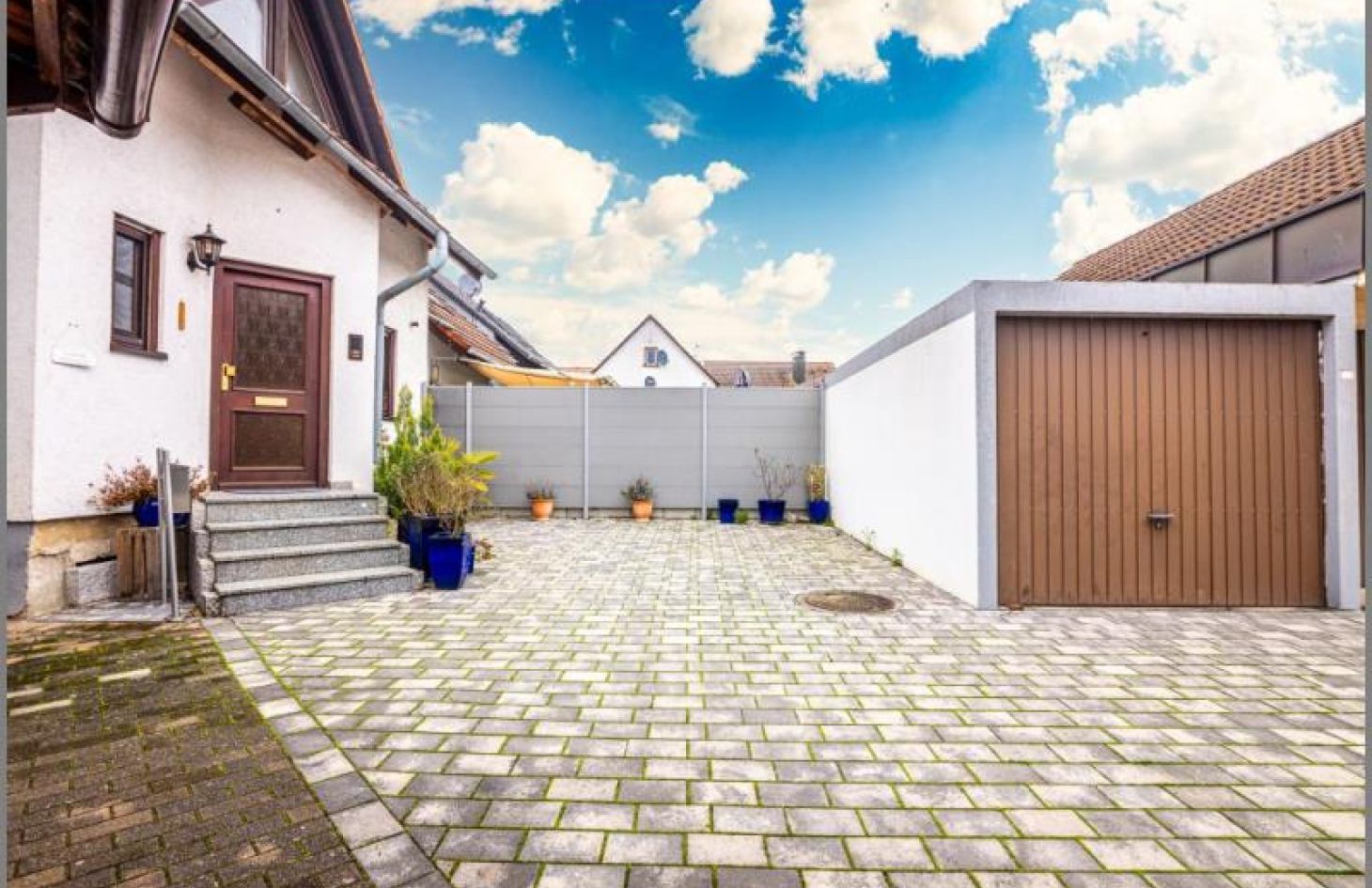Stellplatz / Hof / Garage von Wohngemütlich! Gepflegtes Reihenmittelhaus mit Garten und Garage in Lichtenau bei Dhonau Immobilien-Makler Ortenau