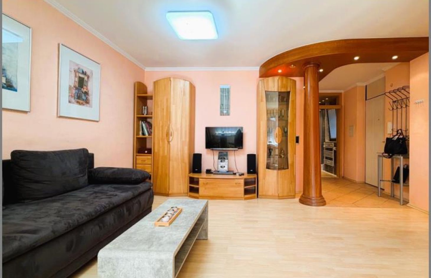 Wohnen / Diele von Sehr schöne, komplett eingerichtete 2-Zi.-Ferienwohnung Gaishöllpark mit TG-Stellplatz in Sasbachwalden bei Dhonau Immobilien-Makler Ortenau