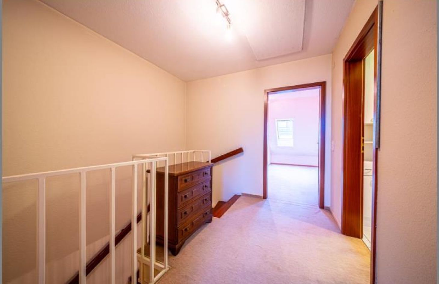 Flur DG von Wohngemütlich! Gepflegtes Reihenmittelhaus mit Garten und Garage in Lichtenau bei Dhonau Immobilien-Makler Ortenau